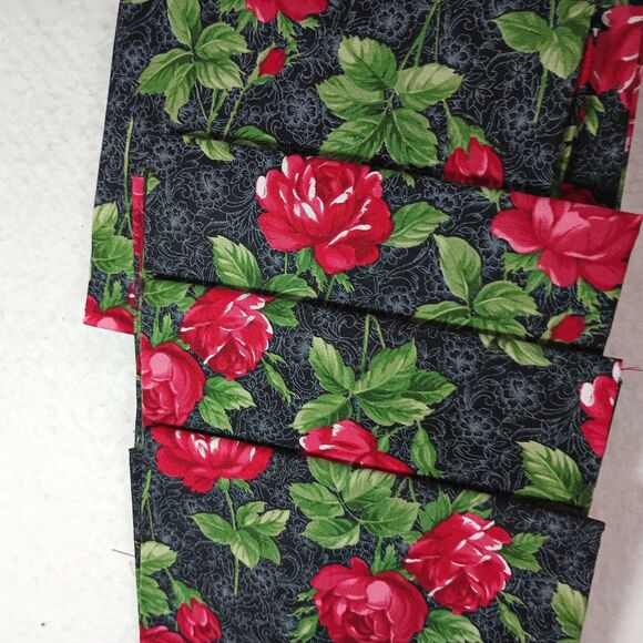 Vtg. Quilting Fabric Mix Lot Fat Quarters Pieces Craft Lot 7 Floral on Dark - Picture 4 of 5